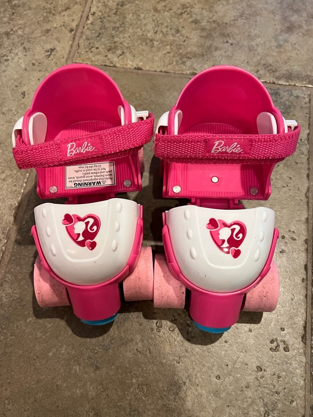 Barbie Hot Pink and White Adjustable Youth Quad Roller Skates Girls Beginner